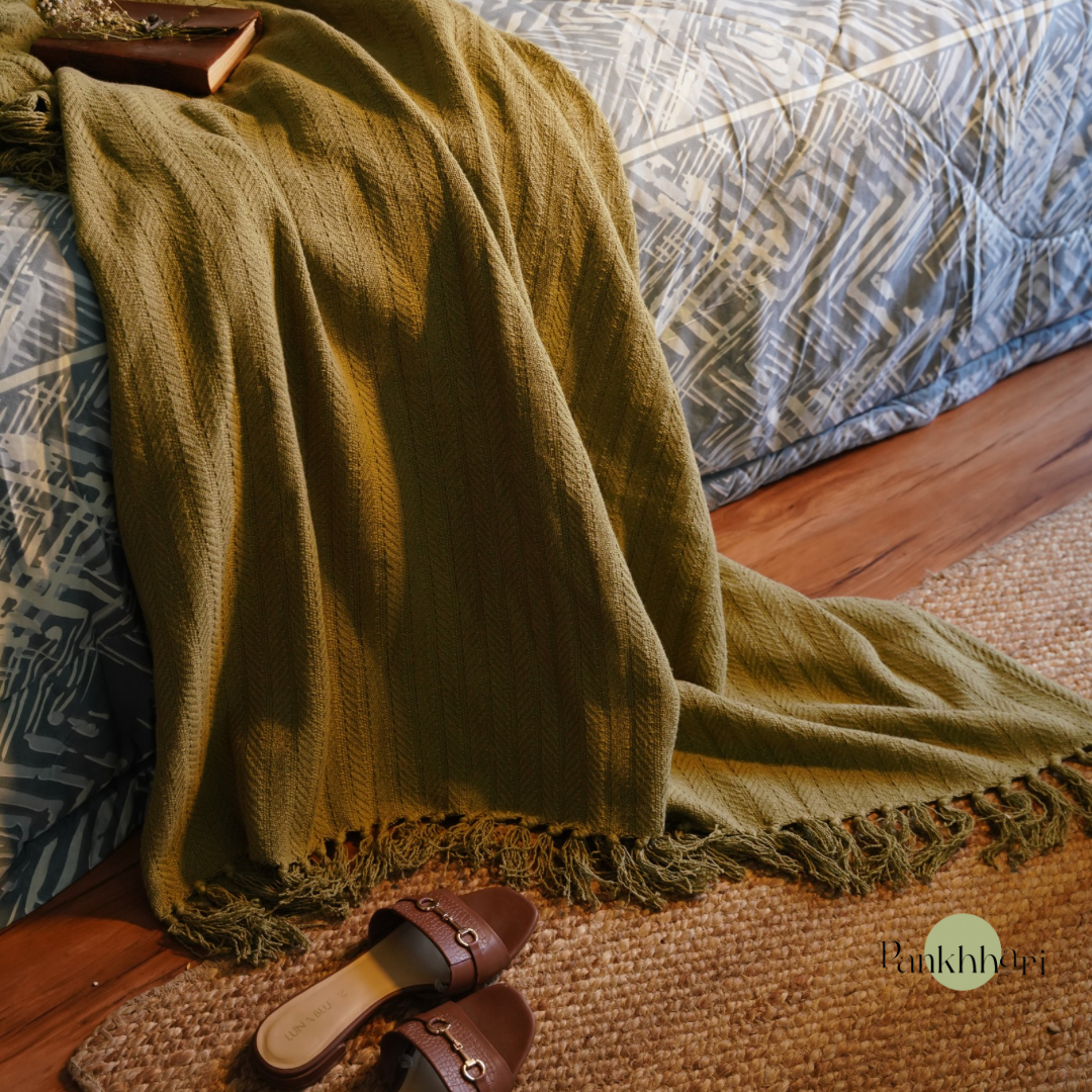 Green Luxury Knit Throw