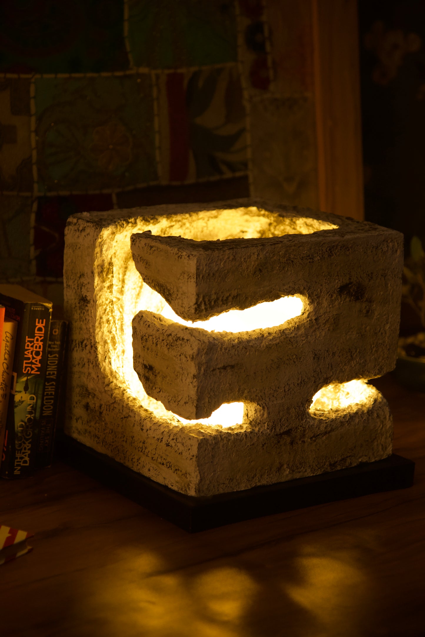 Modern Rock Cube Table Lamp