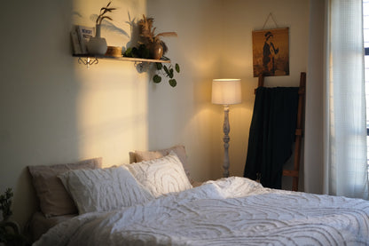 Minimalist 5 Feet Floor Lamp - Rustic