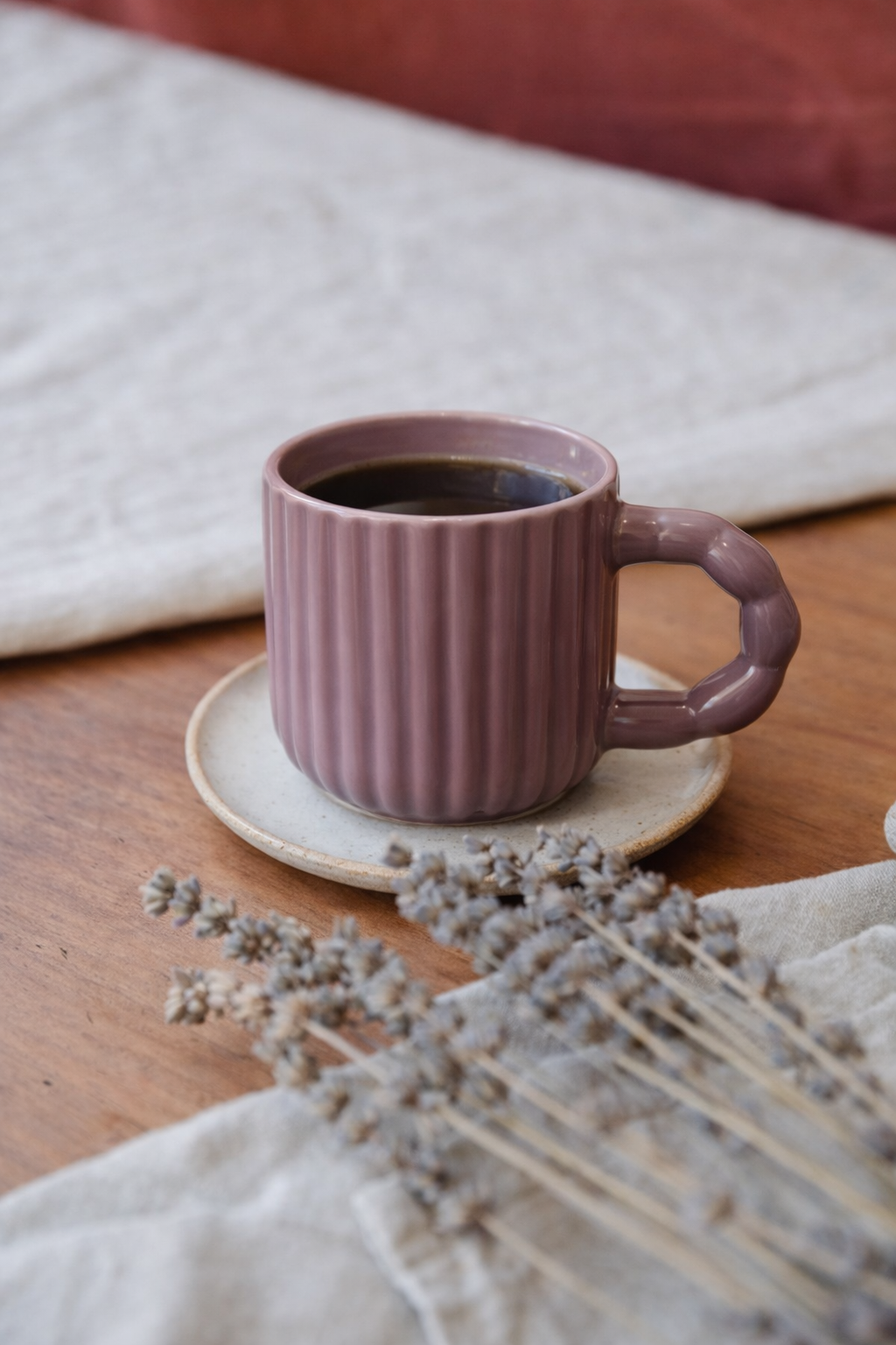 Sukoon mug ribbed texture close-up – minimalist ceramic mug for slow mornings by Pankhhari